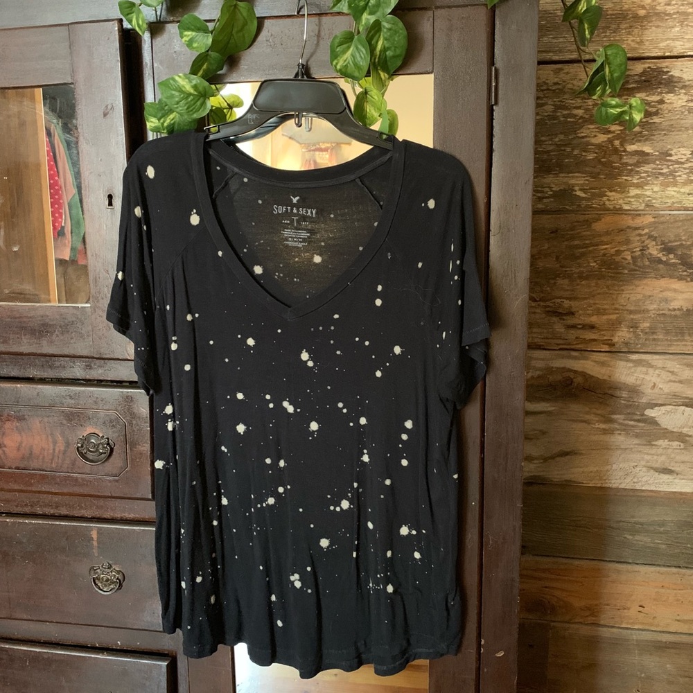 American Eagle V-back Tee